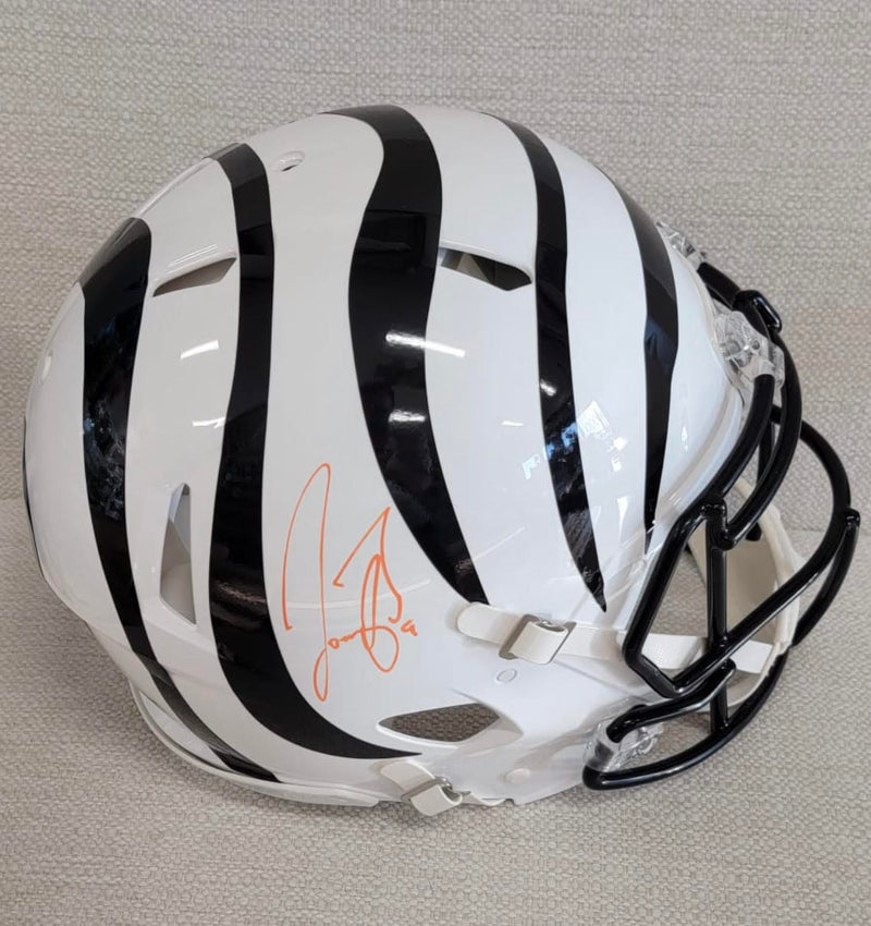 Joe Burrow Signed Helmet White - Fanatics Authenticated